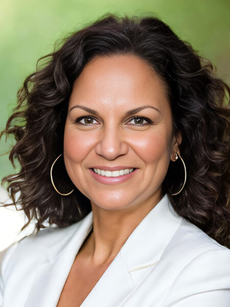 Photo of Deb Benetiz